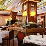 Hilton Garden Colosseum Hotel