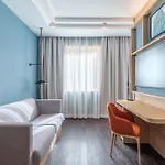 Hilton Garden Colosseum Hotel