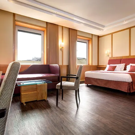 Hilton Garden Colosseum Hotel
