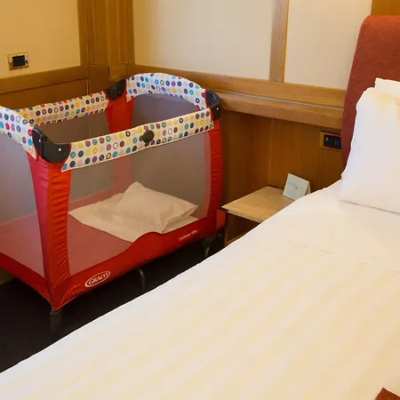 Ξενοδοχείο Hilton Garden Colosseum 4*