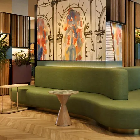 Hilton Garden Colosseum
