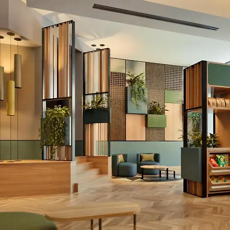 Hilton Garden Colosseum Hotel 4*