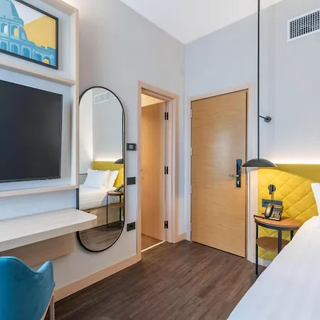 ホテル Hilton Garden Colosseum 4*