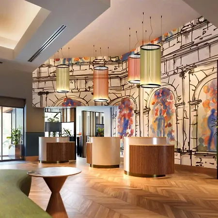 Hilton Garden Colosseum 4*