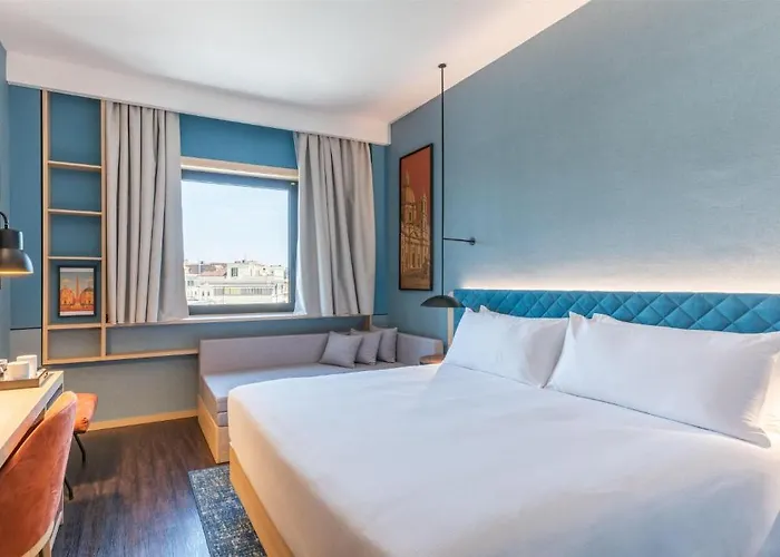 Hilton Garden Colosseum 4*