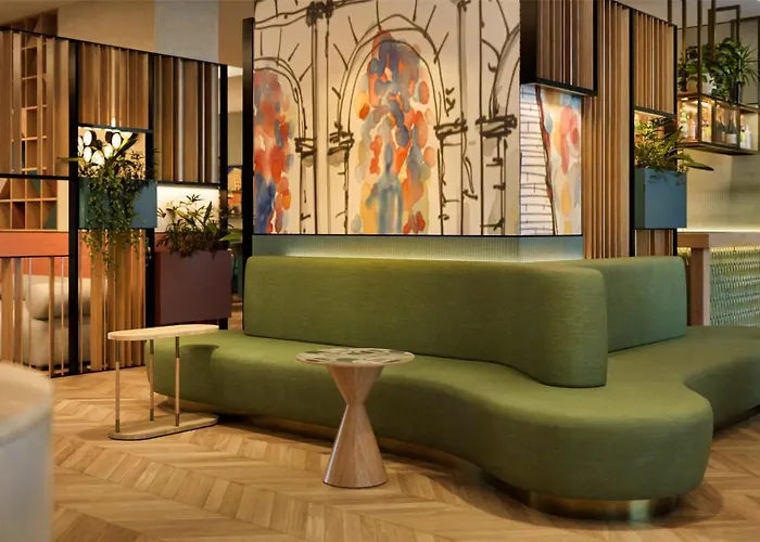 Hilton Garden Colosseum 4*