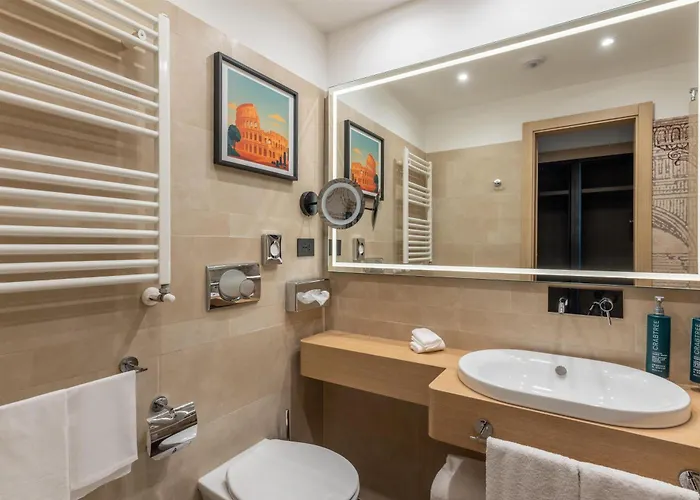 Hilton Garden Colosseum 4*