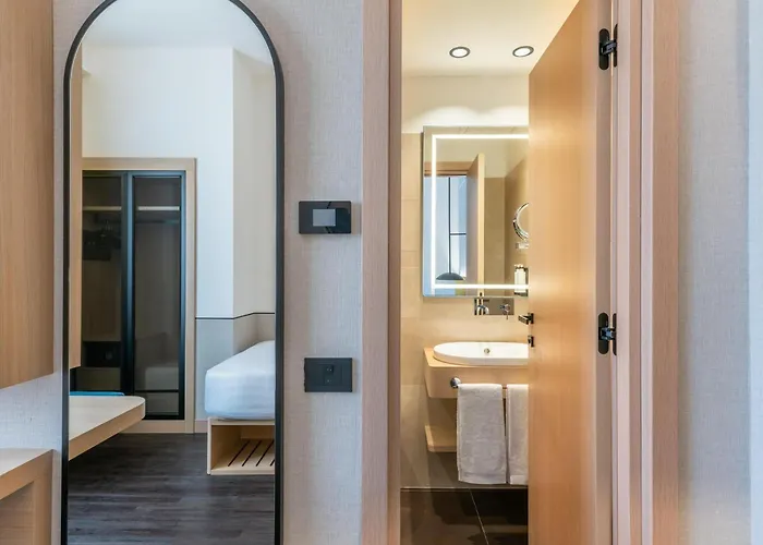 Hilton Garden Colosseum ホテル